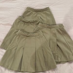 (4) Lands End khaki uniform skirts size 5